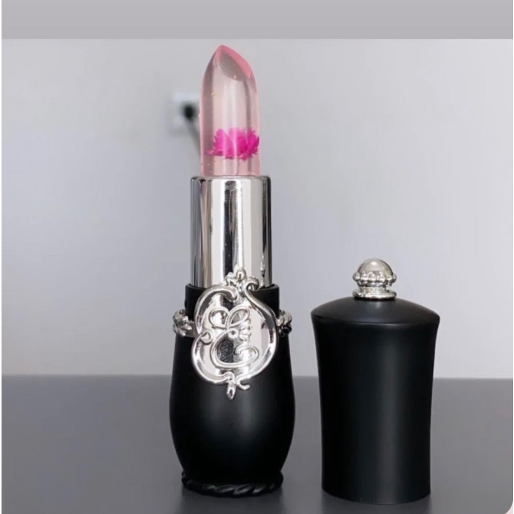 Hyaluronic lip balm. Change your lip tone to a nice pink natural color.